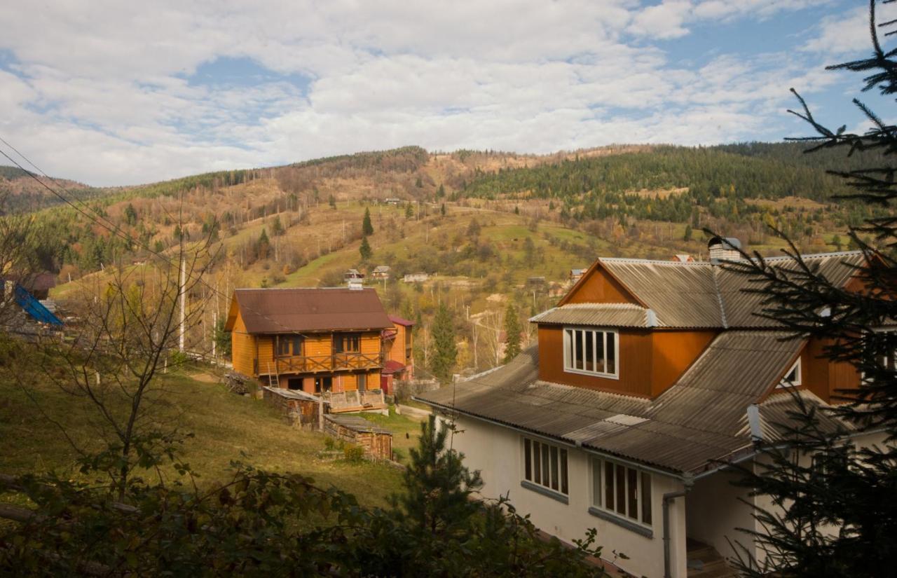 Hotel Na Velykim Jaremče Esterno foto