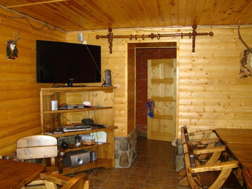 Hotel Na Velykim Jaremče Esterno foto